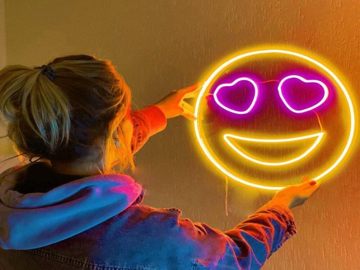 A Few Details About Custom Neon Light Signs