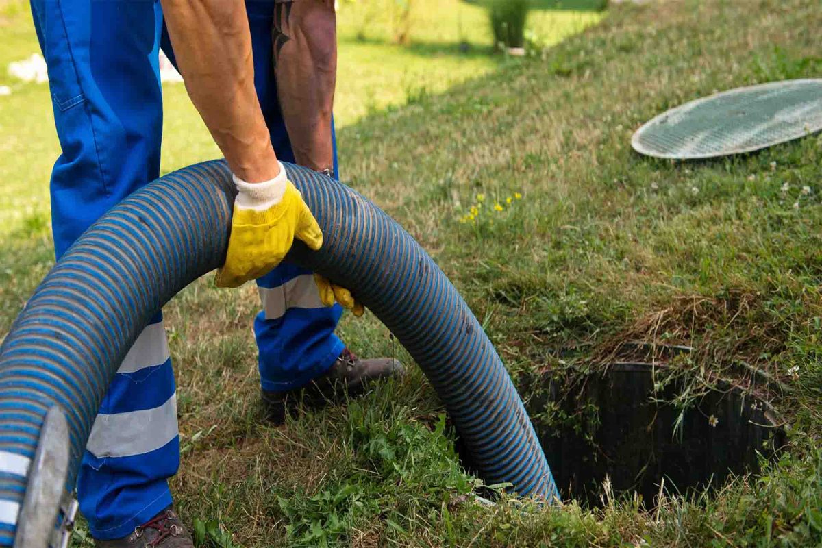 Important Things About Septic Tank Emptying Services