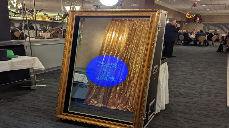 Detailed Analysis On The Magic Mirror Photo Booth