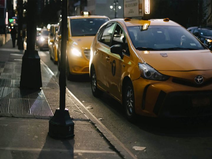 Book Taxi Online And Their Common Myths